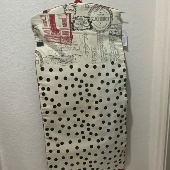 NWT Hanging Valet Cosmetic/Toiletry Travel Bag Paris valet 33”x15” - Picture 1 of 8